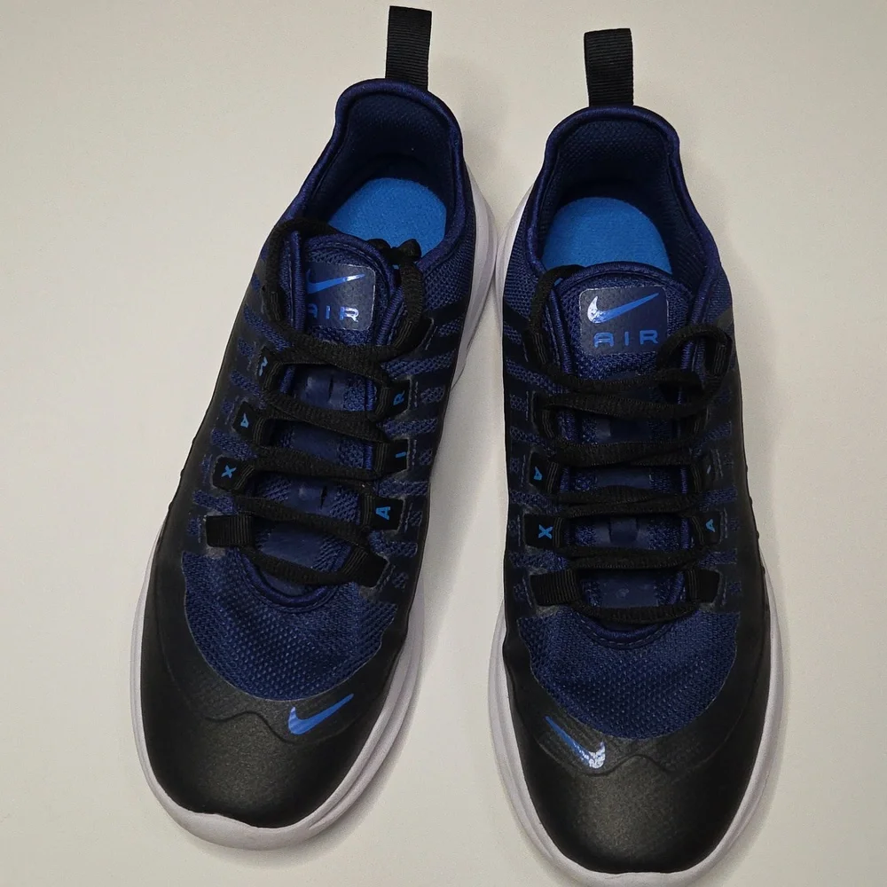Boys Nike Blue and Black Sneakers with‎ Breathable Mesh